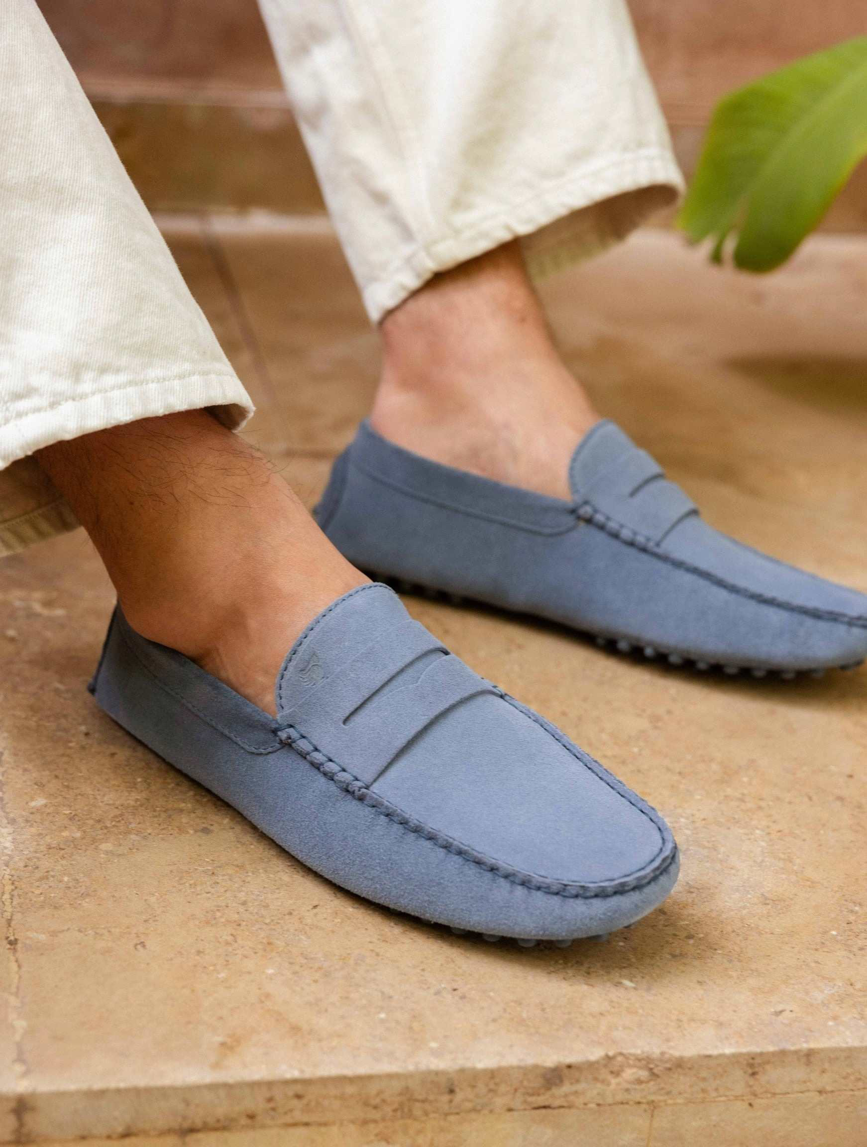 LEWIS — Mocassin driving loafer en cuir suédé