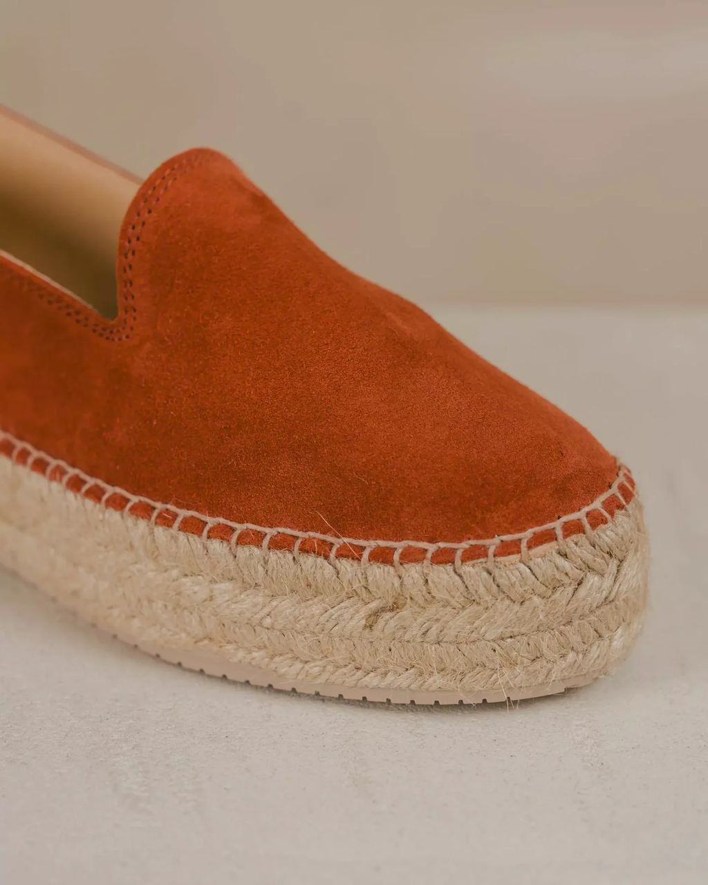 BIARRITZ PLATEFORME — Espadrille mocassin en cuir velours - Brique