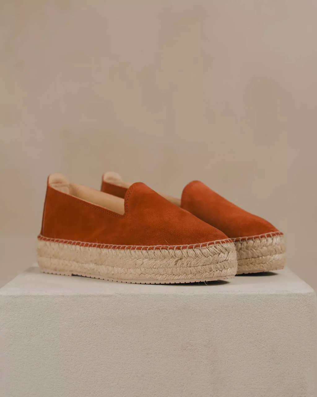BIARRITZ PLATEFORME — Espadrille mocassin en cuir velours - Brique