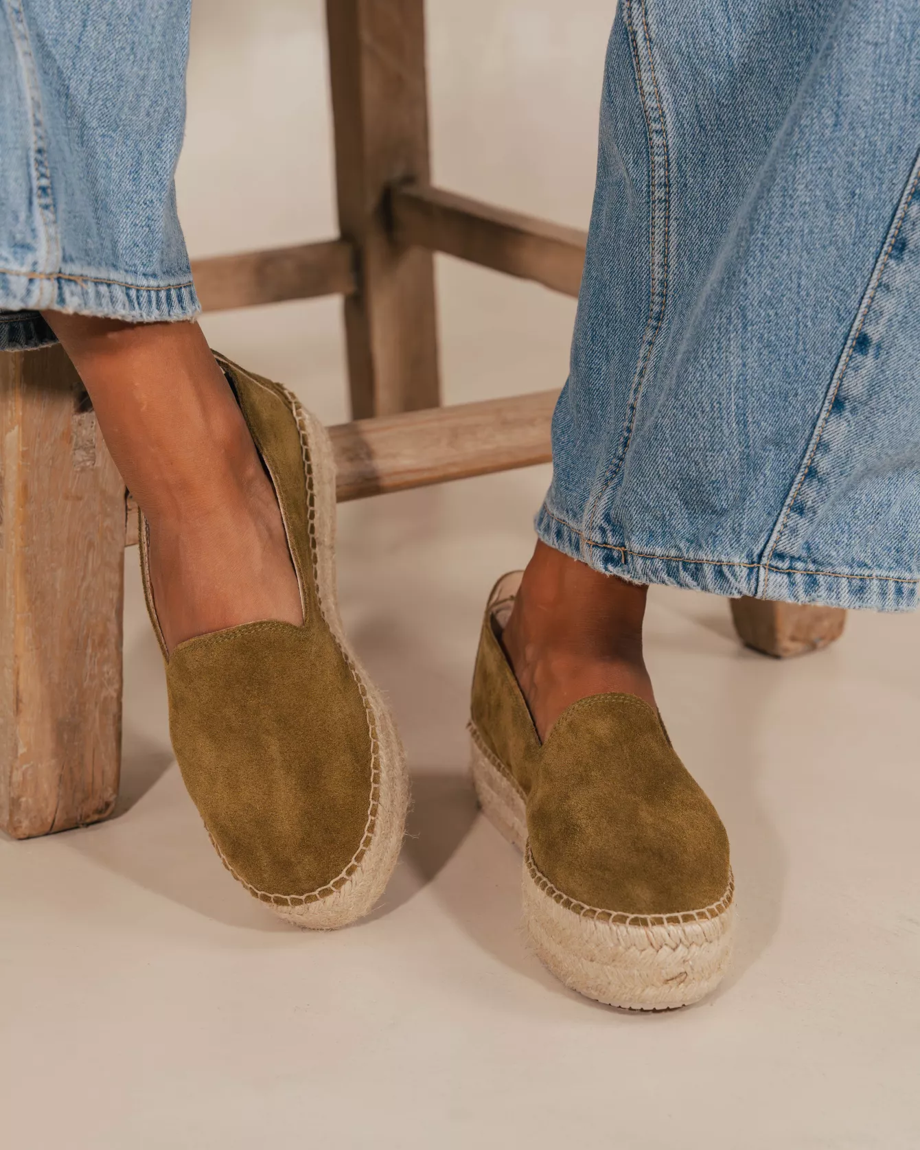 BIARRITZ PLATEFORME — Espadrille mocassin en cuir velours - Safari