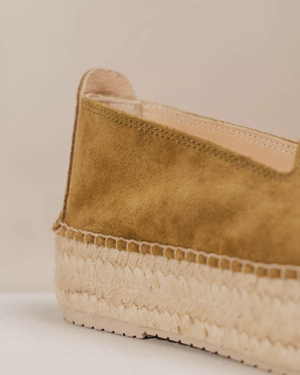 BIARRITZ PLATEFORME — Espadrille mocassin en cuir velours - Safari
