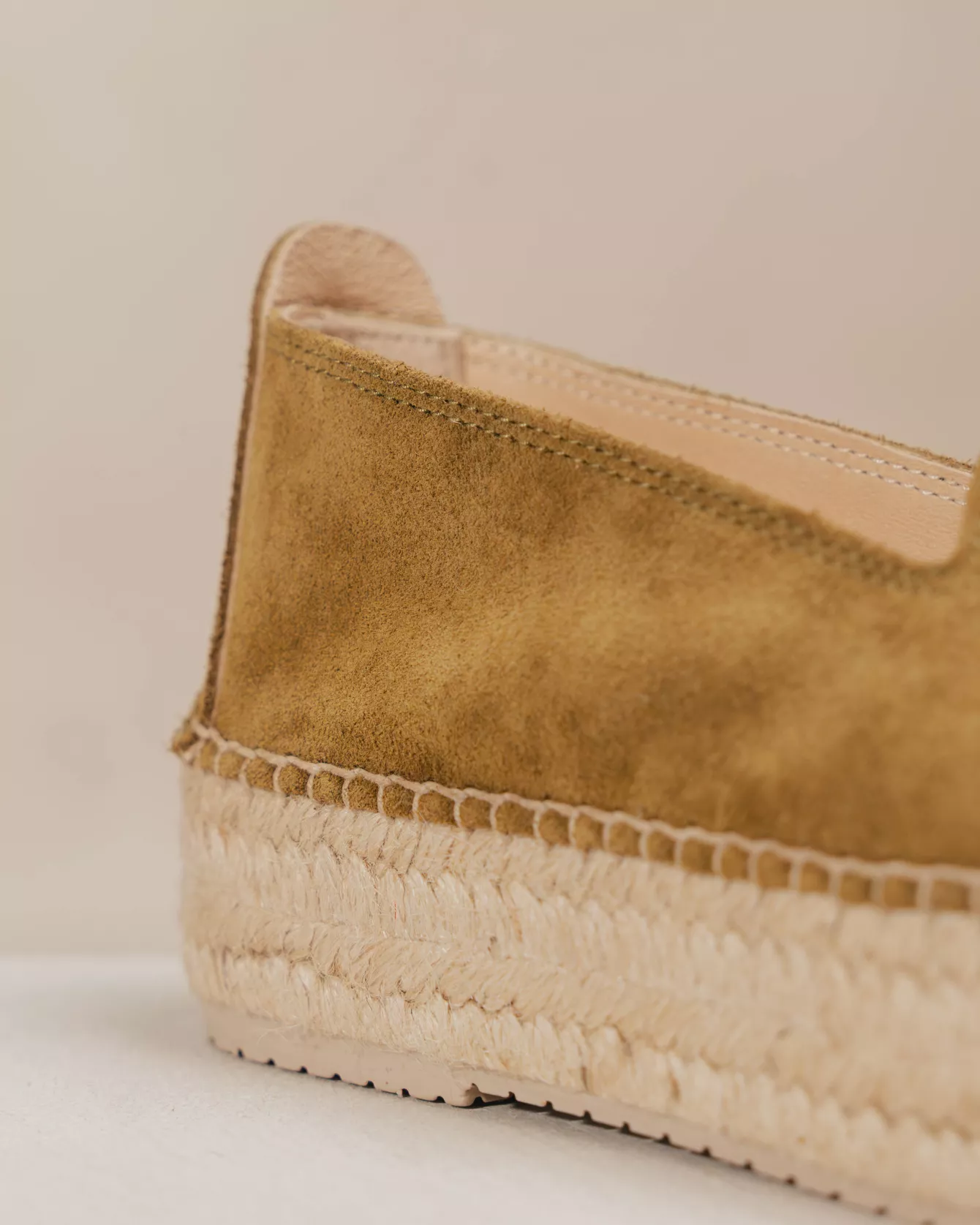 BIARRITZ PLATEFORME — Espadrille mocassin en cuir velours - Safari