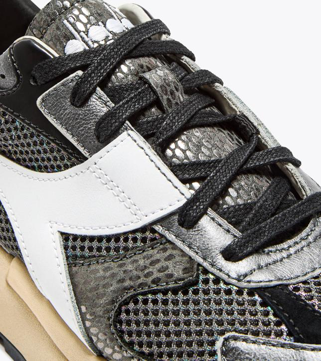 MERCURY ELITE COBRA USED WN — Sneaker Heritage motif serpent