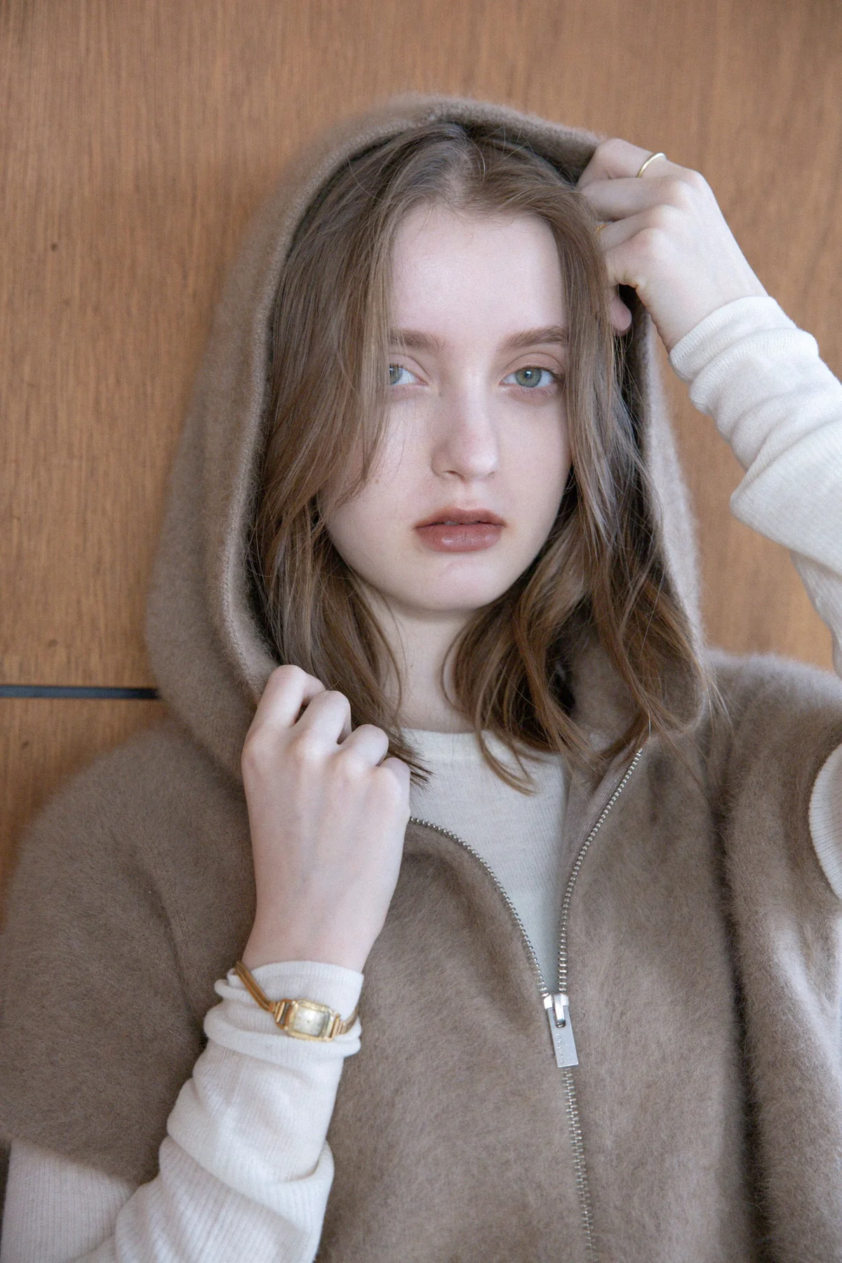 Gilet zippé à capuche oversize – Raccoon & Fox - N.Camel
