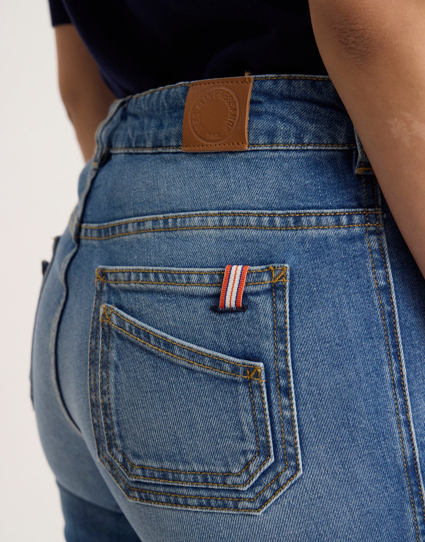 Jean Rick – Coupe Flare × Atelier Notify - Blue