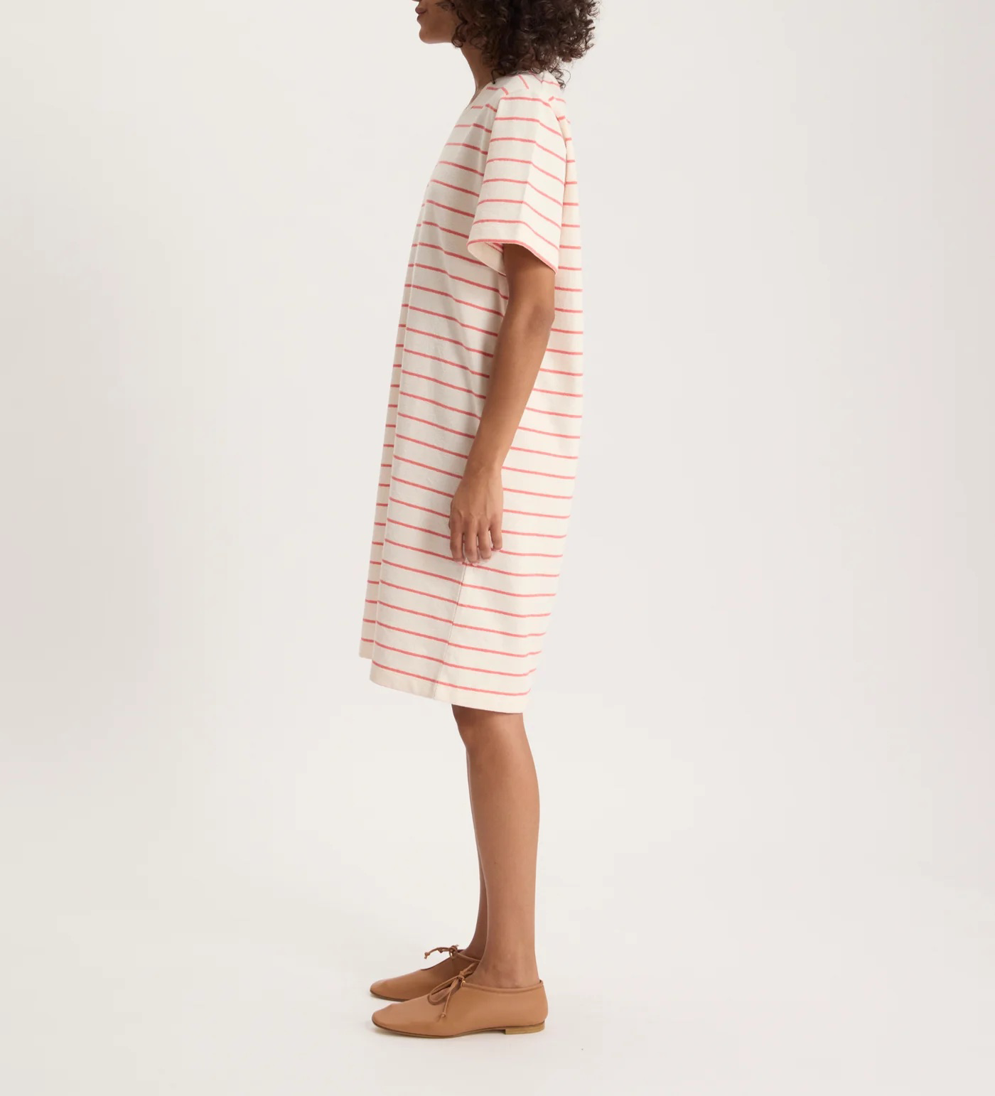 Robe Axelle – Éponge - White Pink