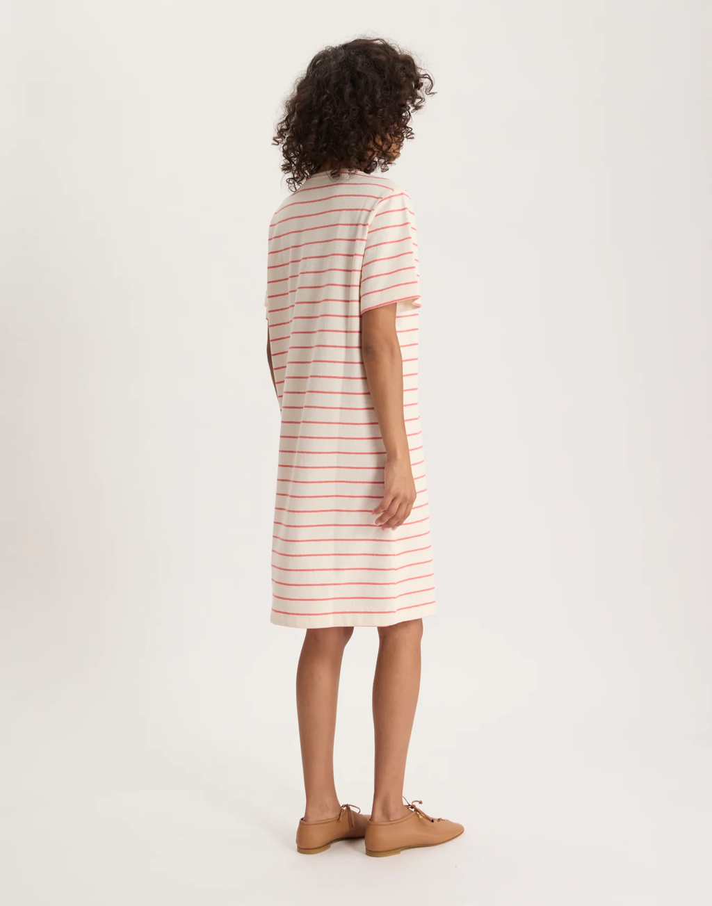 Robe Axelle – Éponge - White Pink