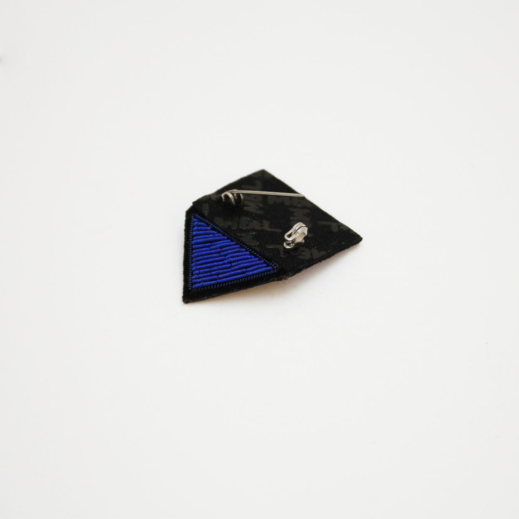 BROCHE LETTRE D'ANNIVERSAIRE