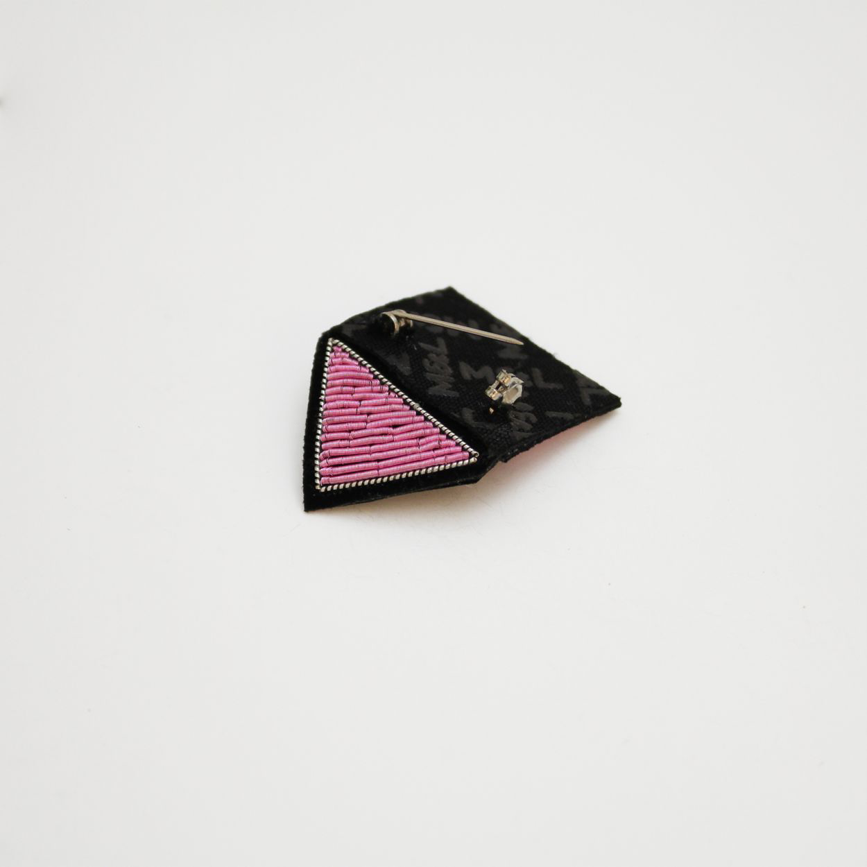 BROCHE LETTRE D'AMOUR