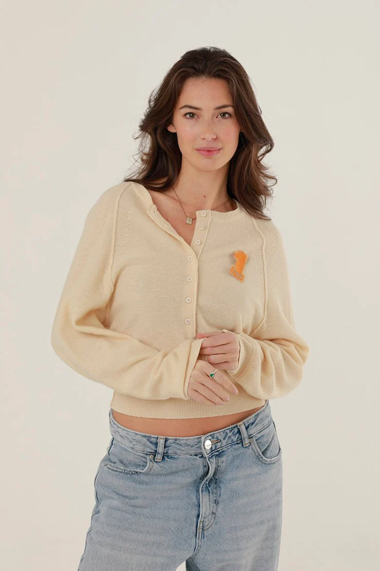 Pull Keila – Milk