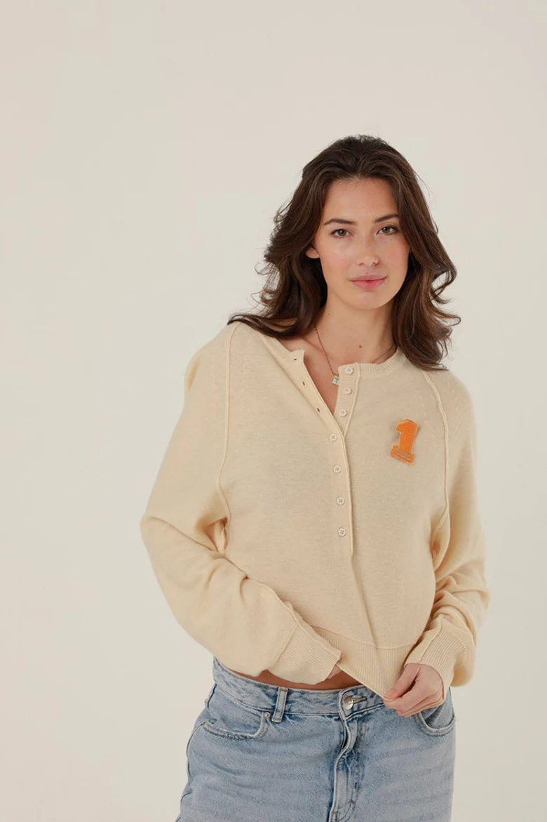 Pull Keila – Milk