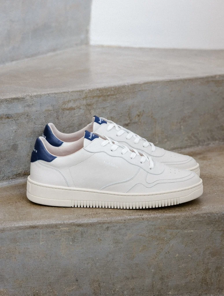 Baskets Travis - Cuir - Blanc cassé & Bleu Nuit
